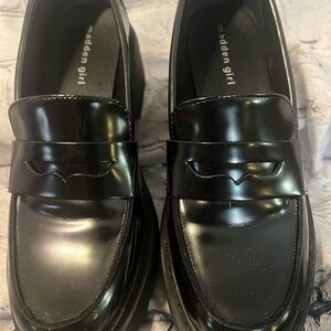 Madden Girl Black Chunky Loafers with Thick Sole Size 7.5.